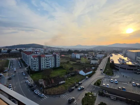 Izdavanje, jednosoban stan, 49m², Central Point, Podgorica - image 4