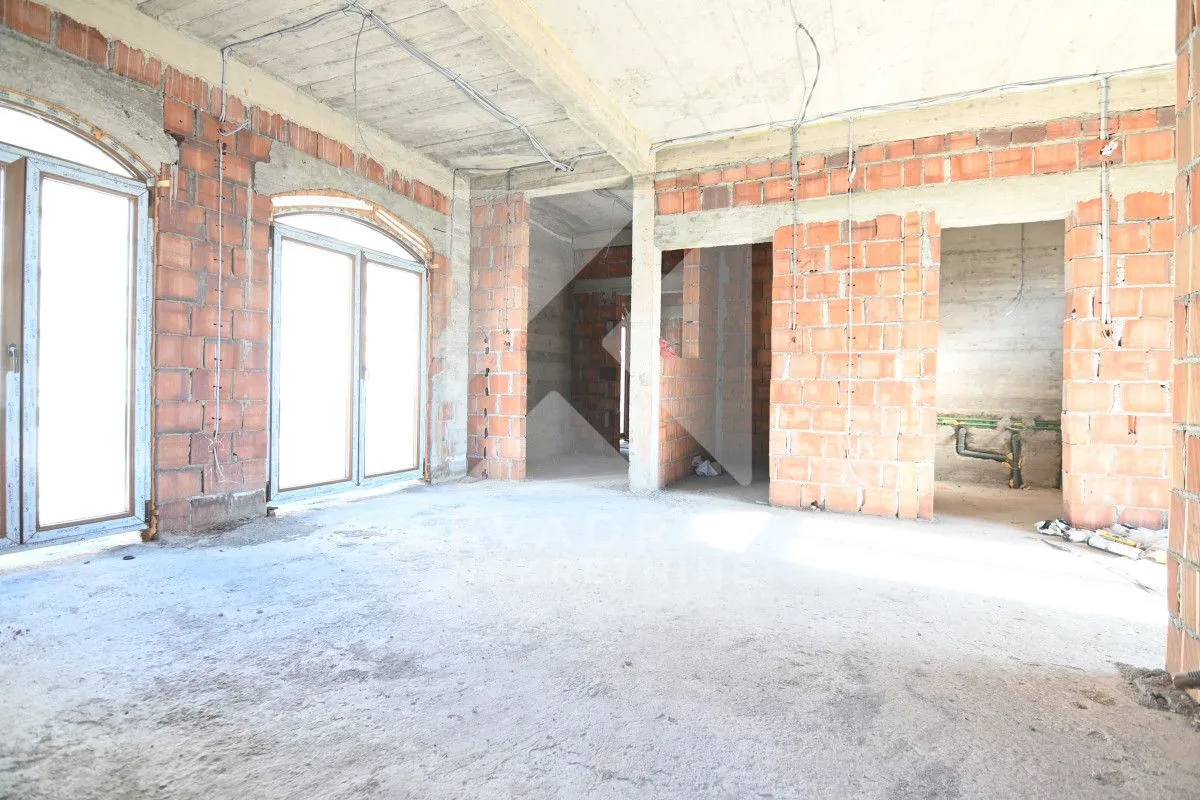 Sale, office space, 380m², Kruševac, Podgorica