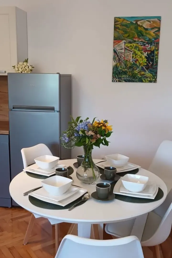 Rent, two bedroom apartment, 68m², Gornja Lastva, Tivat
