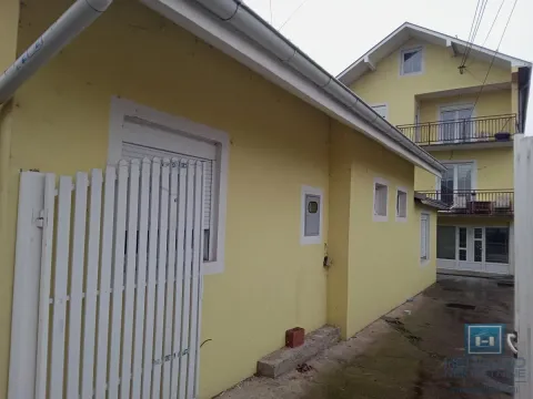 Sale, house, 400m², Ćuprija, Srbija - image 20