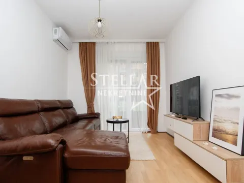 Izdavanje, jednosoban stan, 37m², 1 maj, Podgorica - image 1