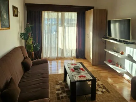 Izdavanje, jednosoban stan, 60m², Podkošljun, Budva - image 2