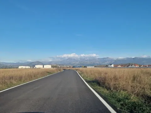 Prodaja, plac, 2705m², Donja Gorica, Podgorica - image 4