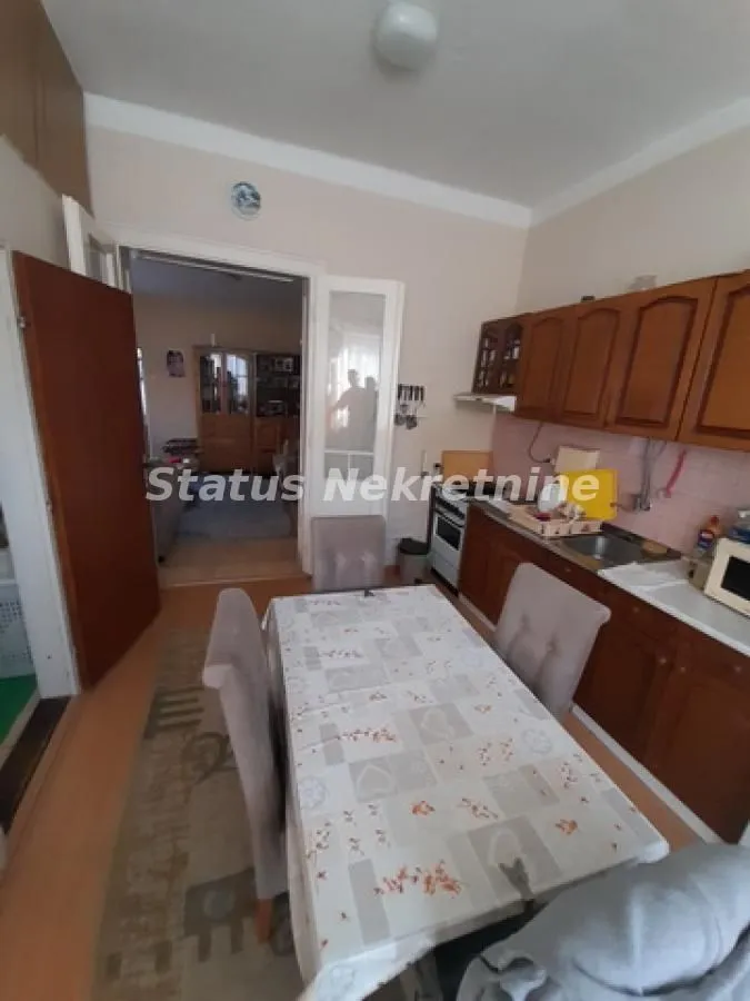 Prodaja, kuća, 136m², Futog, Novi Sad Sve Podlokacije