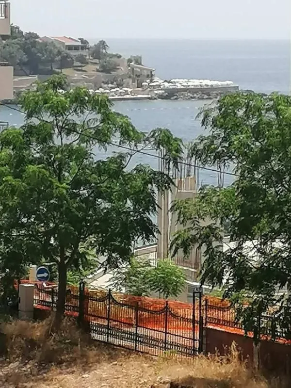 Prodaja, ugostiteljski objekat, 2500m², Dobra Voda, Budva