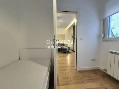 Izdavanje, dvosoban stan, 40m², Južni Bulevar, Vračar Sve Podlokacije - image 7
