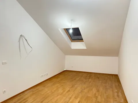 Prodaja, jednosoban stan, 53m², Stari Aerodrom, Podgorica - image 2