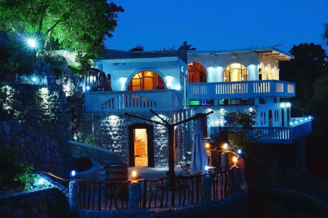 Prodaja, ugostiteljski objekat, 746m², Budva, Crna Gora