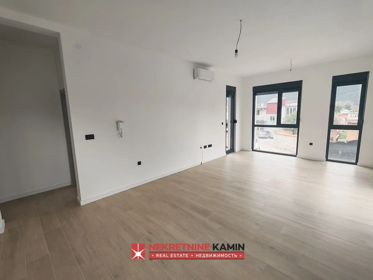 Prodaja, dvosoban stan, 68m², Lastva Grbaljska, Kotor
