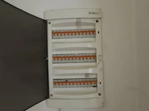 Izdavanje, poslovni prostor, 86m², Sarajevska, Beograd - image 10