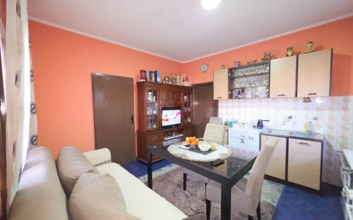 Prodaja, trosoban stan, 110m², Zagorič, Podgorica