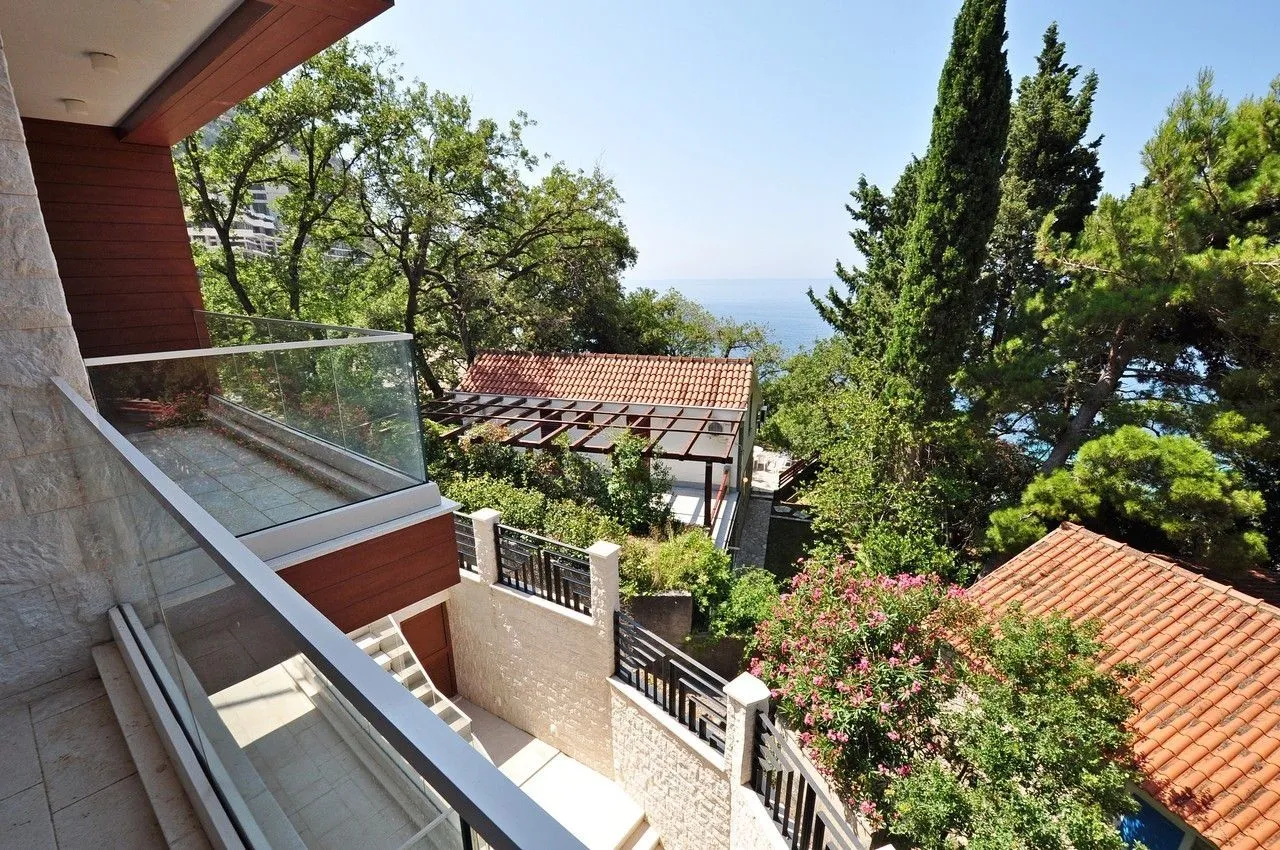 Sale, house, 258m², Reževići, Budva