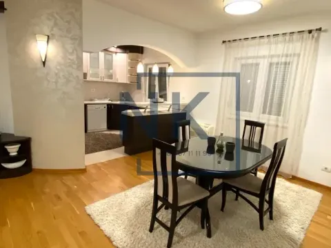 Rent, three bedroom apartment, 120m², City Kvart, Podgorica - image 2