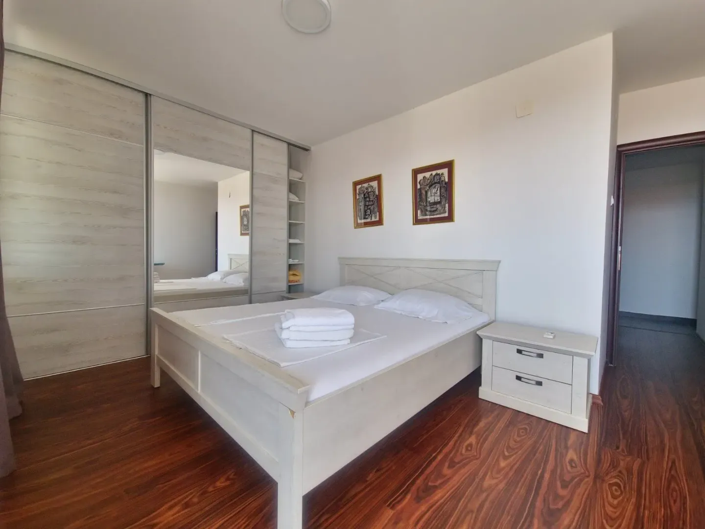 Rent, two bedroom apartment, 93m², Petrovac, Budva