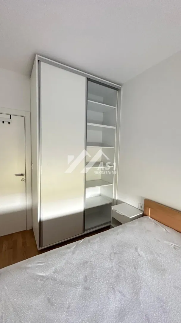 Izdavanje, jednosoban stan, 41m², Novi Sad Sve Podlokacije, Novi Sad