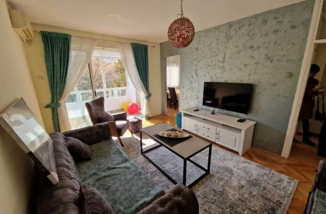 Izdavanje, jednosoban stan, 62m², Preko Morače, Podgorica