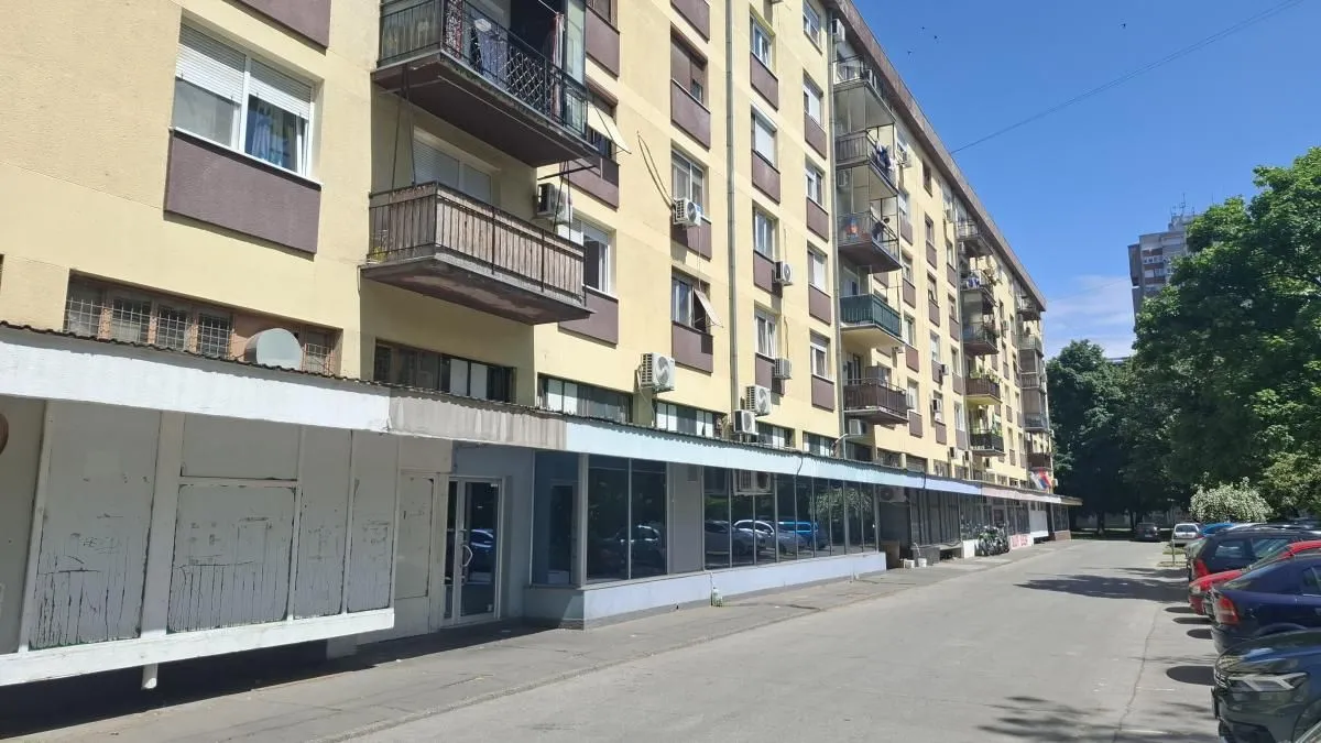 Rent, office space, 170m², Železnička Stanica, Novi Sad Sve Podlokacije
