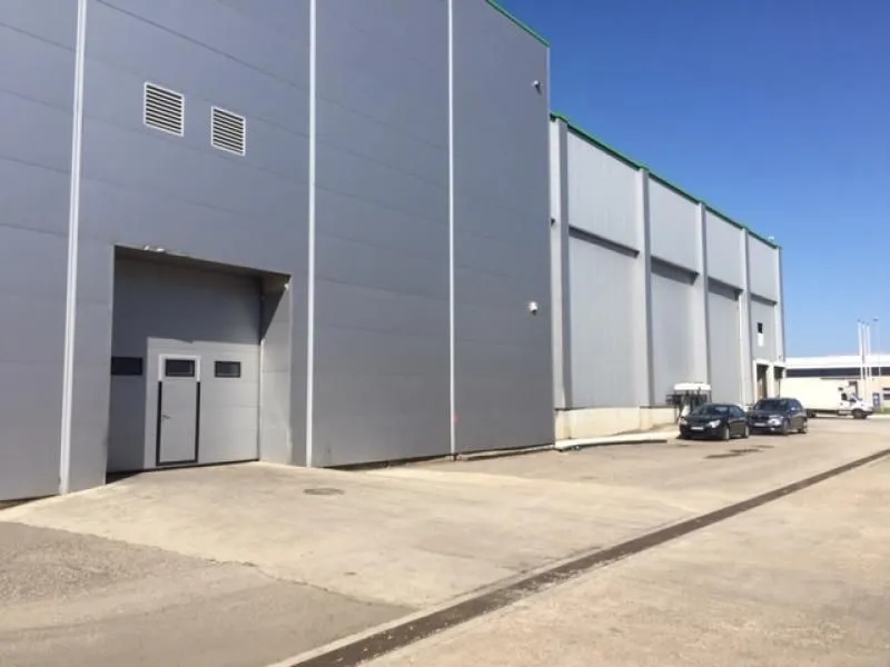 Rent, office space, 1500m², Šimanovci, Pećinci