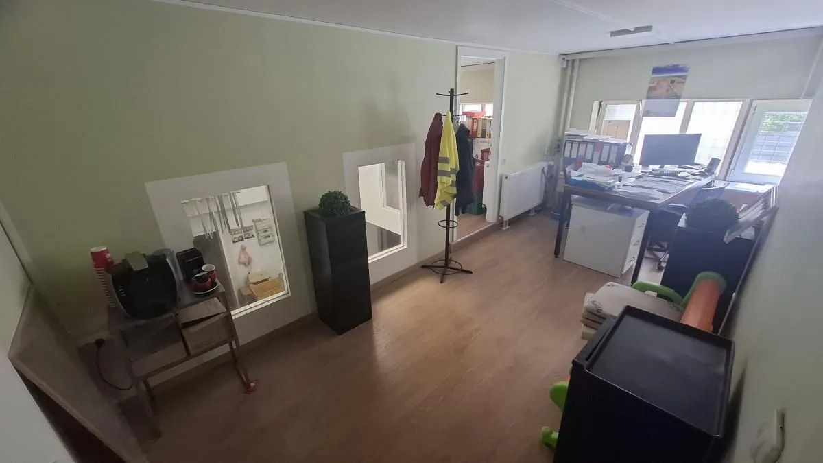 Rent, office space, 170m², Železnička Stanica, Novi Sad Sve Podlokacije