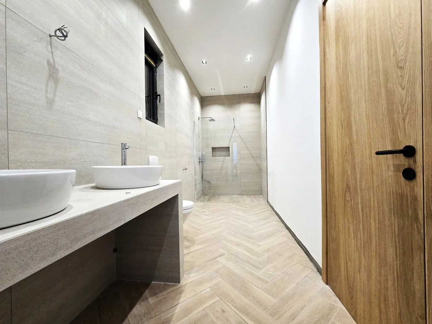 Rent, house, 434m², Farmaci, Podgorica