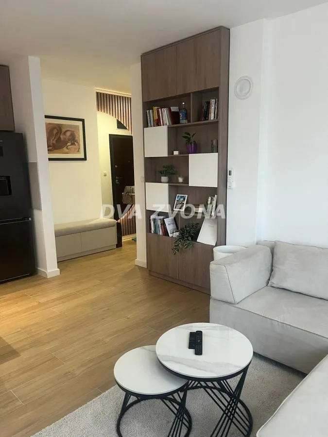 Prodaja, trosoban stan, 59m², Alibegovac, Petrovaradin