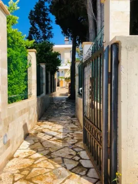 Prodaja, kuća, 160m², Dobra Voda, Bar - image 13