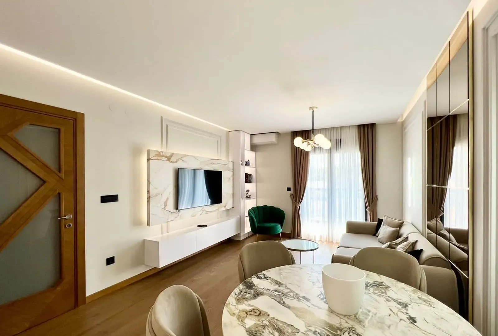 Izdavanje, dvosoban stan, 70m², Ljubović, Podgorica