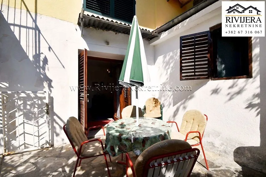 Prodaja, dvosoban stan, 54m², Centar, Herceg Novi