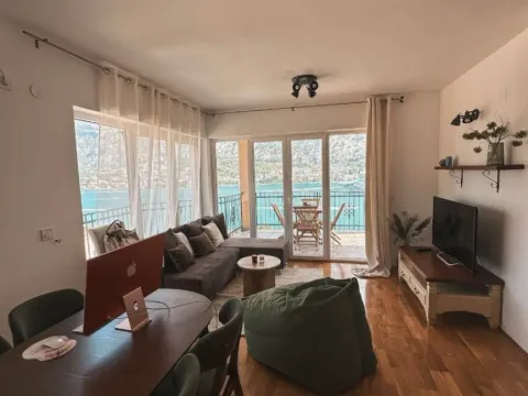 Izdavanje, dvosoban stan, 77m², Muo, Kotor - image 4
