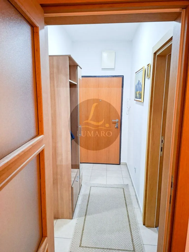 Prodaja, jednosoban stan, 50m², Krivi Most, Podgorica