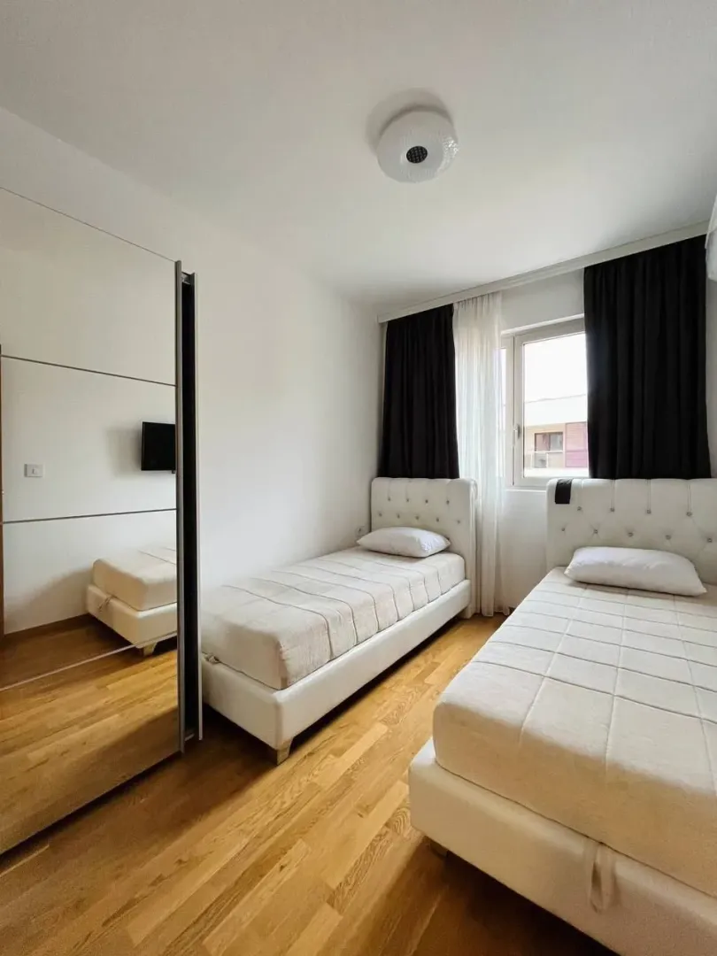Rent, two bedroom apartment, 60m², Bečići, Budva