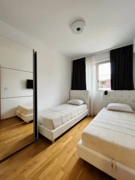Rent, two bedroom apartment, 60m², Bečići, Budva - image 6