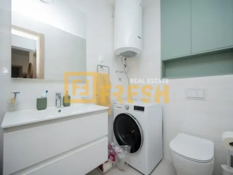 Izdavanje, dvosoban stan, 74m², Master Kvart, Podgorica - image 15