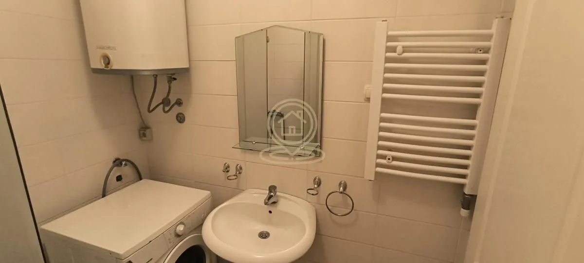 Izdavanje, garsonjera, 29m², Salajka, Novi Sad Sve Podlokacije
