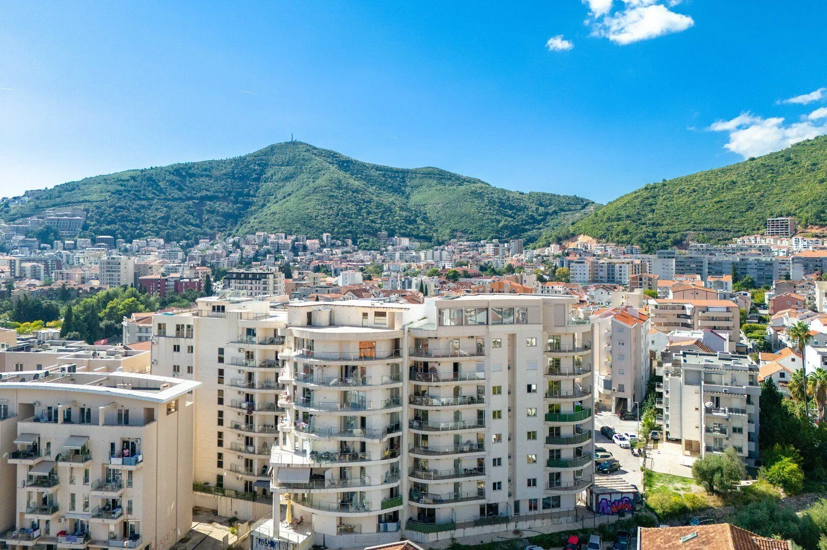 Prodaja, trosoban stan, 450m², Budva, Crna Gora