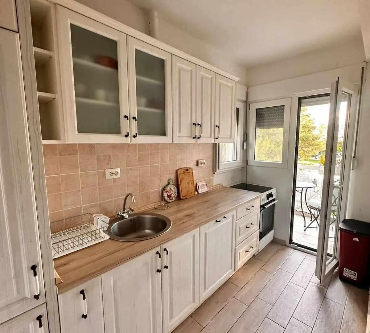 Rent, two bedroom apartment, 67m², Centar, Bar