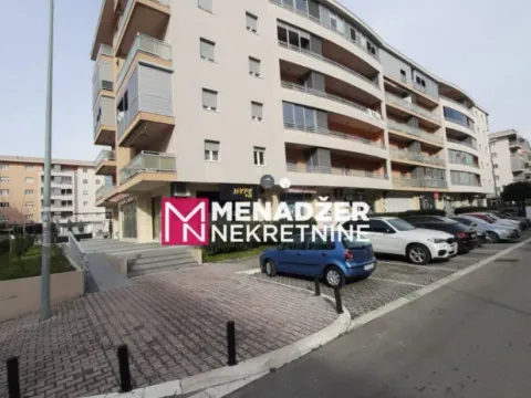 Izdavanje, dvosoban stan, 74m², City Kvart, Podgorica