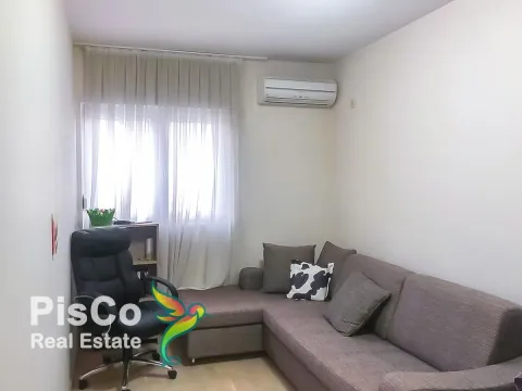 Izdavanje, dvosoban stan, 72m², City Kvart, Podgorica - image 10