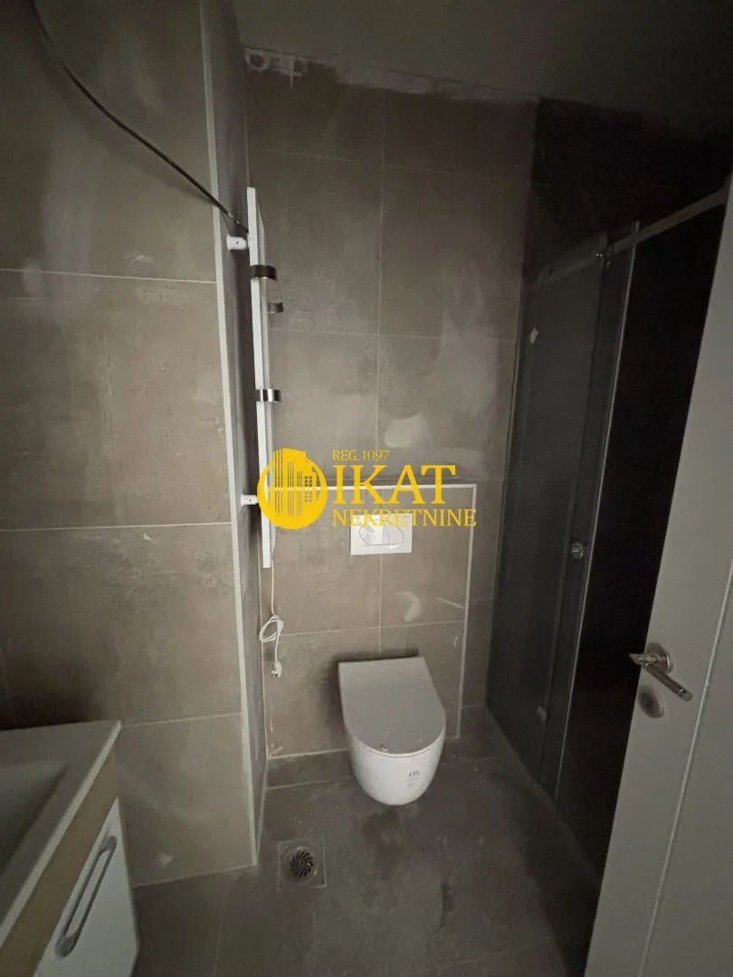 Prodaja, trosoban stan, 98m², Alibunar, Srbija
