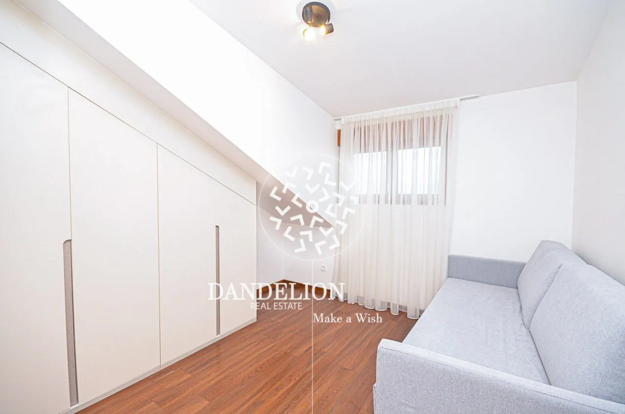 Rent, four bedroom apartment, 136m², Master Kvart, Podgorica