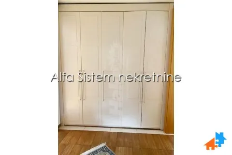 Izdavanje, trosoban stan, 120m², Savski Venac, Beograd - image 17