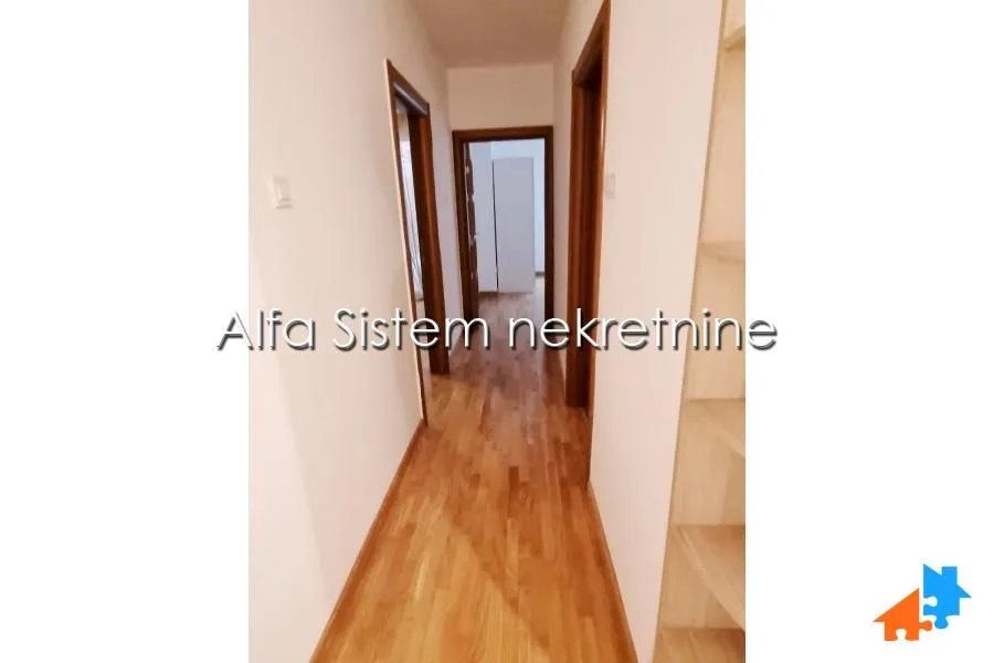 Izdavanje, trosoban stan, 97m², Vračar Sve Podlokacije, Beograd