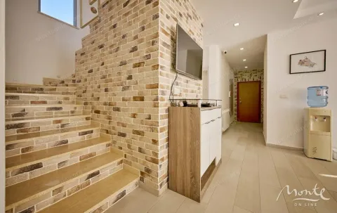 Prodaja, kuća, 200m², Budva, Crna Gora - image 18