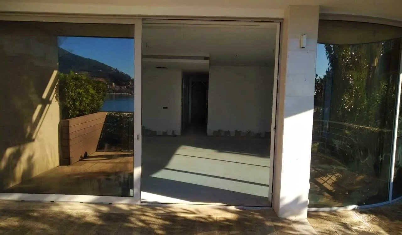Prodaja, trosoban stan, 167m², Zavala, Budva