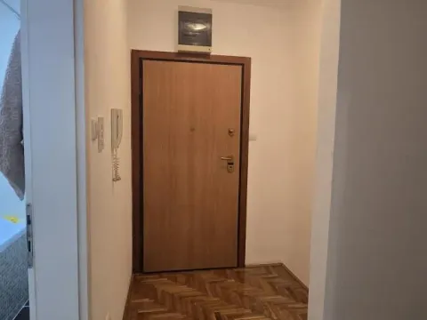 Rent, two bedroom apartment, 56m², Bulevar Oslobodjenja, Novi Sad Sve Podlokacije - image 13