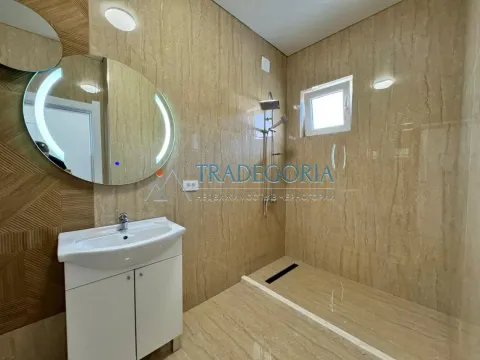 Prodaja, jednosoban stan, 75m², Bar, Crna Gora - image 12