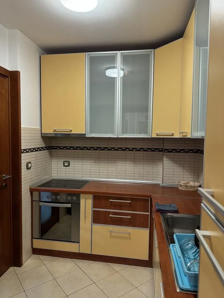 Izdavanje, dvosoban stan, 85m², Preko Morače, Podgorica
