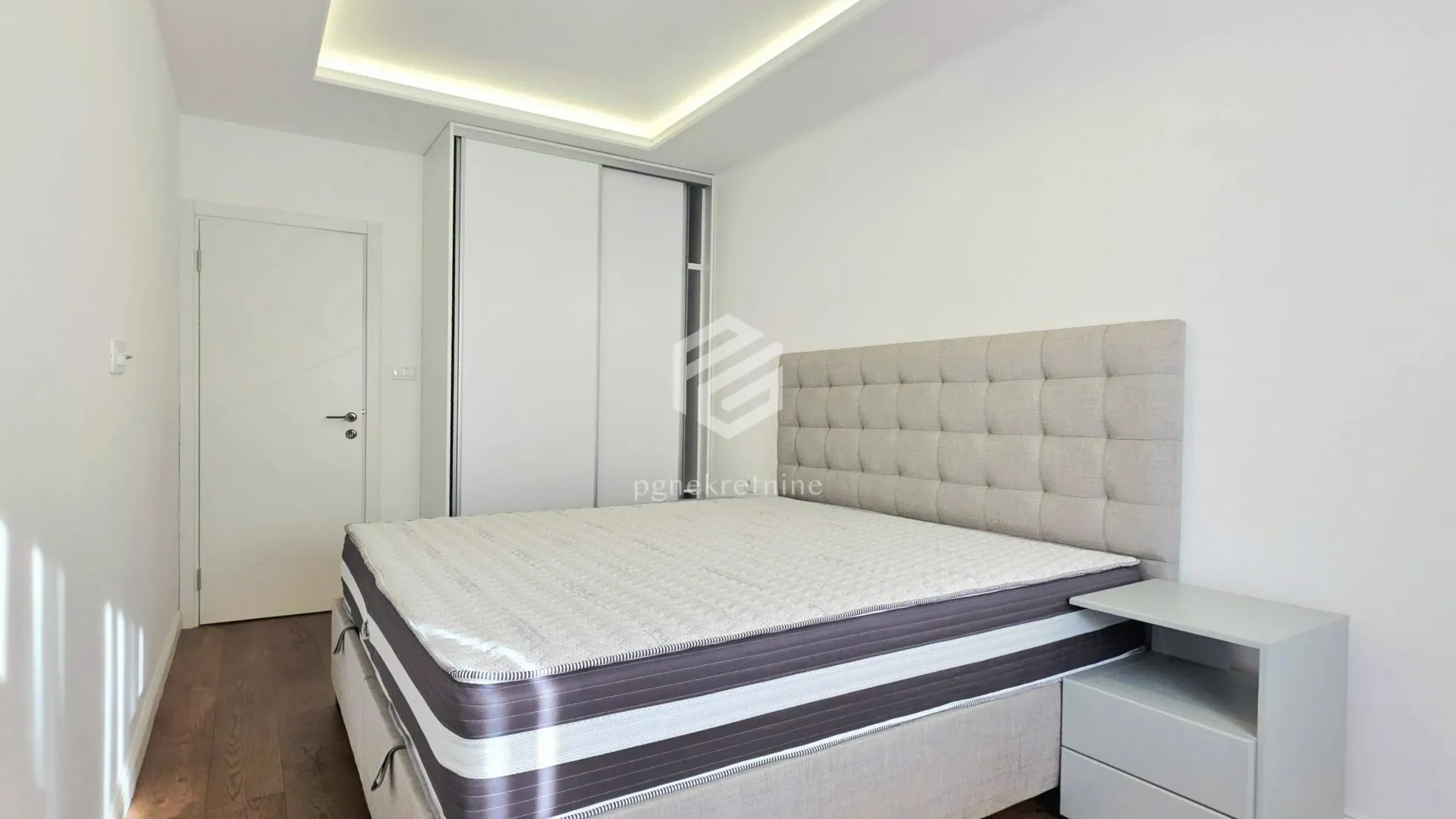 Rent, two bedroom apartment, 77m², Krivi Most, Podgorica