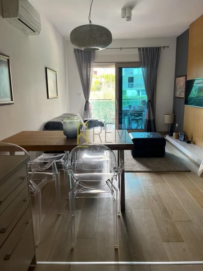 Prodaja, jednosoban stan, 50m², Pržno, Budva