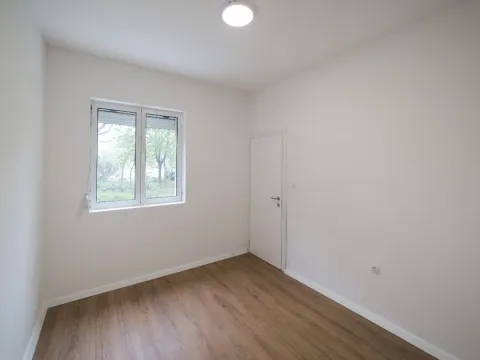 Prodaja, dvosoban stan, 62m², Stari Aerodrom, Podgorica - image 8